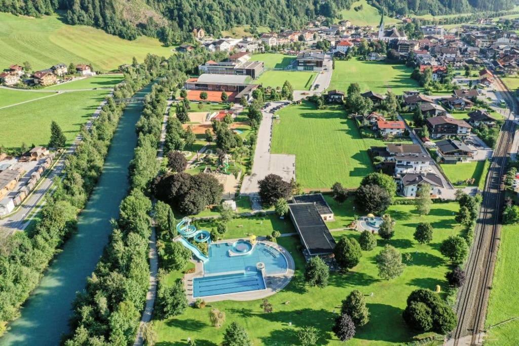 Ferienhaus Zillertal Panorama Blick Balkon Sauna Zellberg エクステリア 写真