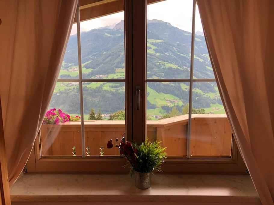 Ferienhaus Zillertal Panorama Blick Balkon Sauna Zellberg エクステリア 写真