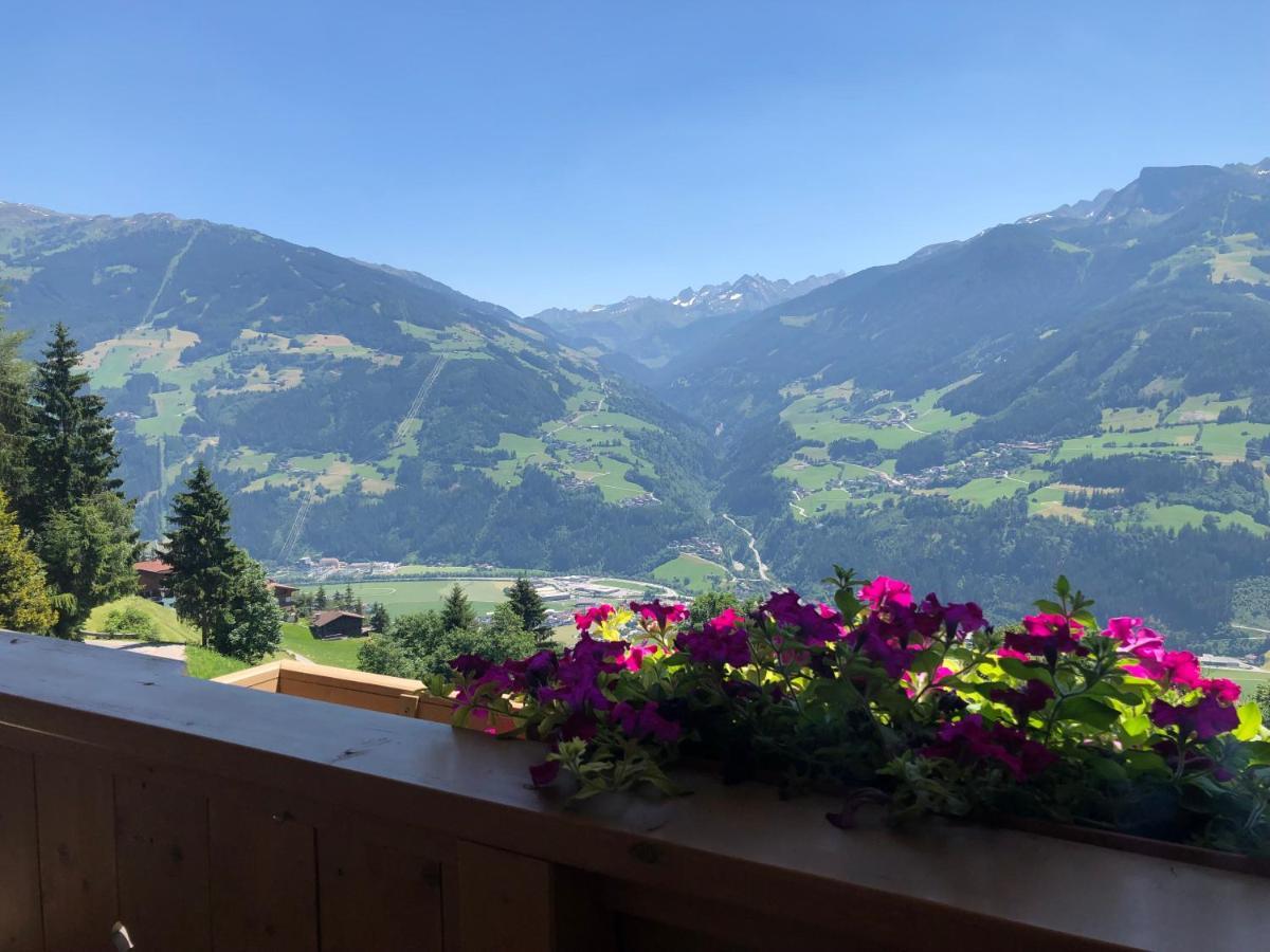 Ferienhaus Zillertal Panorama Blick Balkon Sauna Zellberg エクステリア 写真