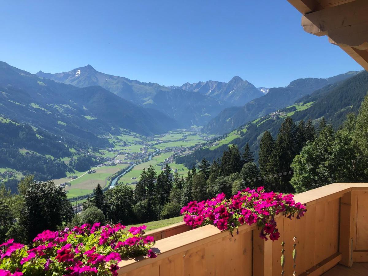 Ferienhaus Zillertal Panorama Blick Balkon Sauna Zellberg エクステリア 写真