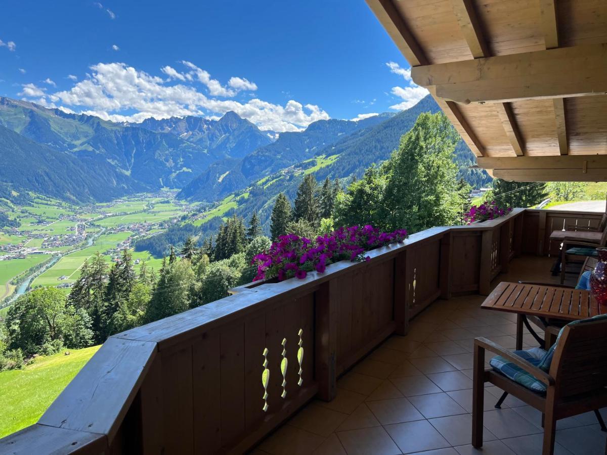 Ferienhaus Zillertal Panorama Blick Balkon Sauna Zellberg エクステリア 写真