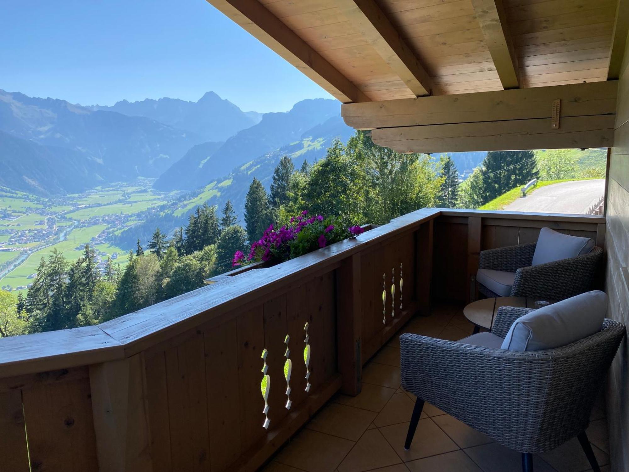 Ferienhaus Zillertal Panorama Blick Balkon Sauna Zellberg エクステリア 写真